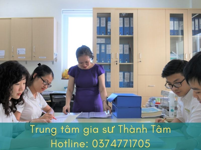 Gia sư dạy kèm lớp 12 đồng hành để trẻ vững tin hơn Gia sư dạy kèm lớp 12 đồng hành để trẻ vững tin hơn