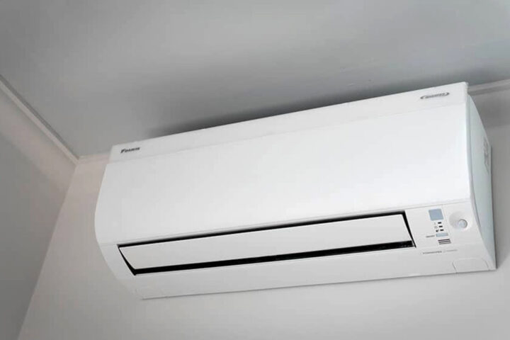 Máy lạnh hiển thị công suất BTU/h, liên quan đến công thức tính m3 phòng