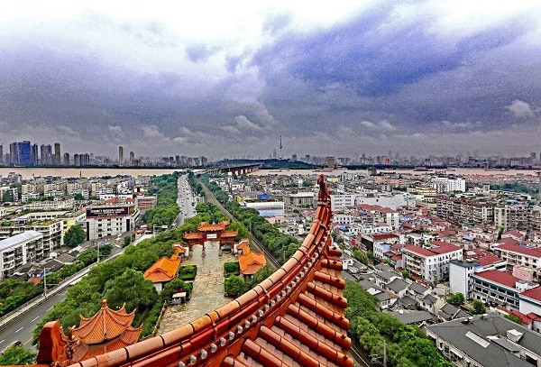 Cảnh quan thành phố Hồ Bắc lúc hoàng hôn