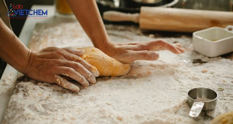 Hồ tinh bột ứng dụng làm phụ gia trong sản xuất bánh kẹo