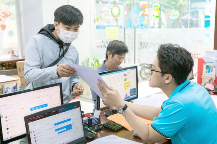 Học sinh tra cứu cách tính học bạ