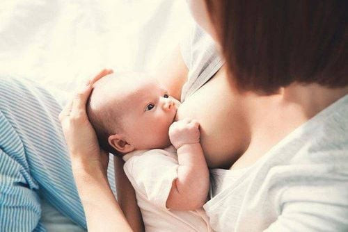 Hướng dẫn chi tiết cách tính lượng sữa cần thiết cho bé sơ sinh mỗi ngày