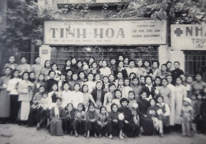 Toàn cảnh ngôi trường tư thục Nữ Công Tinh Hoa lịch sử tại Hà Nội, biểu tượng của giáo dục nữ công gia chánh xưa.