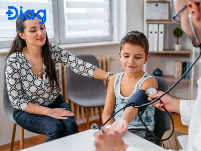 Yếu tố tuổi, giới tính và chiều cao ảnh hưởng đến chỉ số huyết áp của trẻ em
