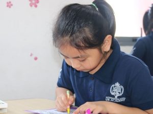Gia sư dạy kèm lớp 4: Dạy tận tâm, Chuẩn kiến thức! Lưu ý gì?